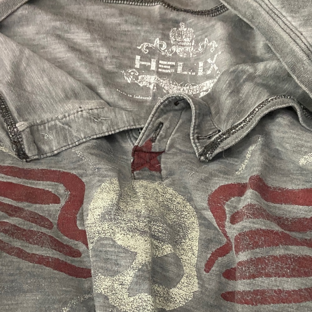 Helix Gray Tee with White Skull and Red Accent Wings